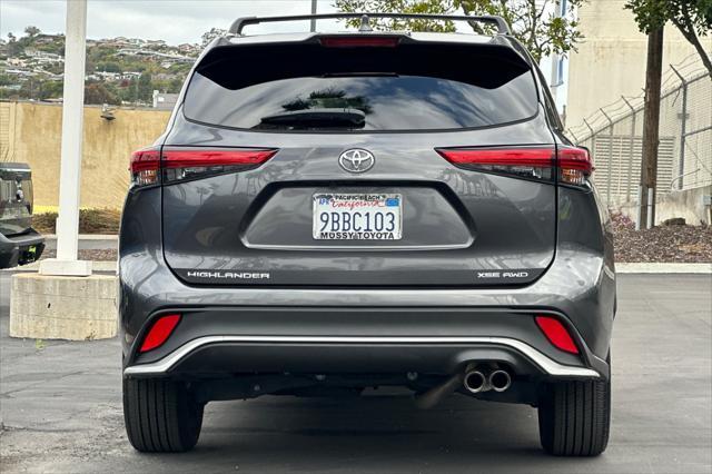 used 2022 Toyota Highlander car, priced at $40,877