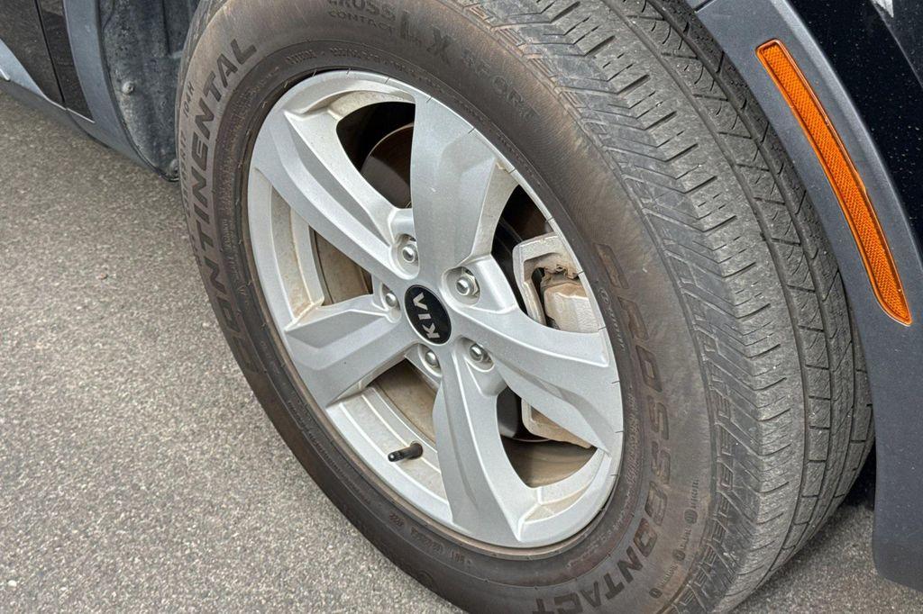 used 2023 Kia Sorento car, priced at $23,755