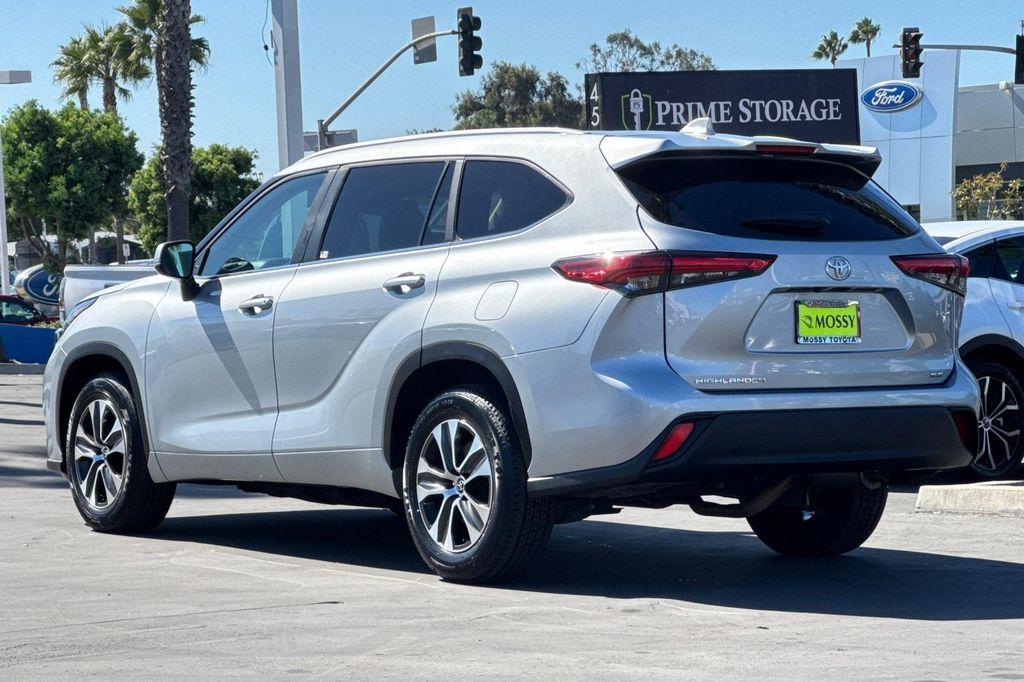 used 2023 Toyota Highlander car, priced at $33,450