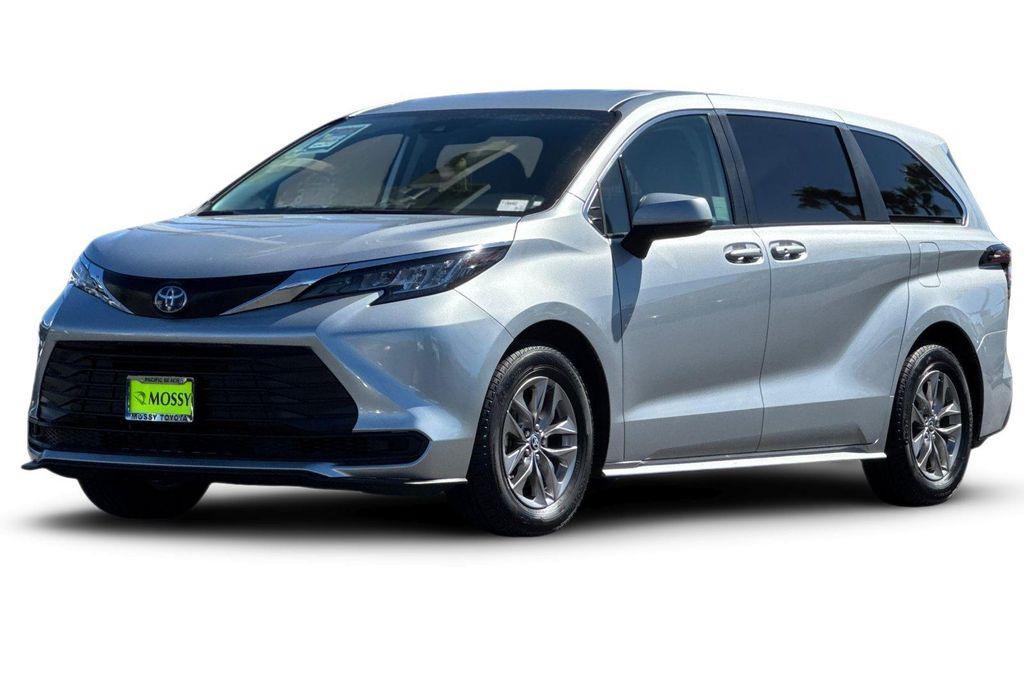 used 2023 Toyota Sienna car, priced at $34,681
