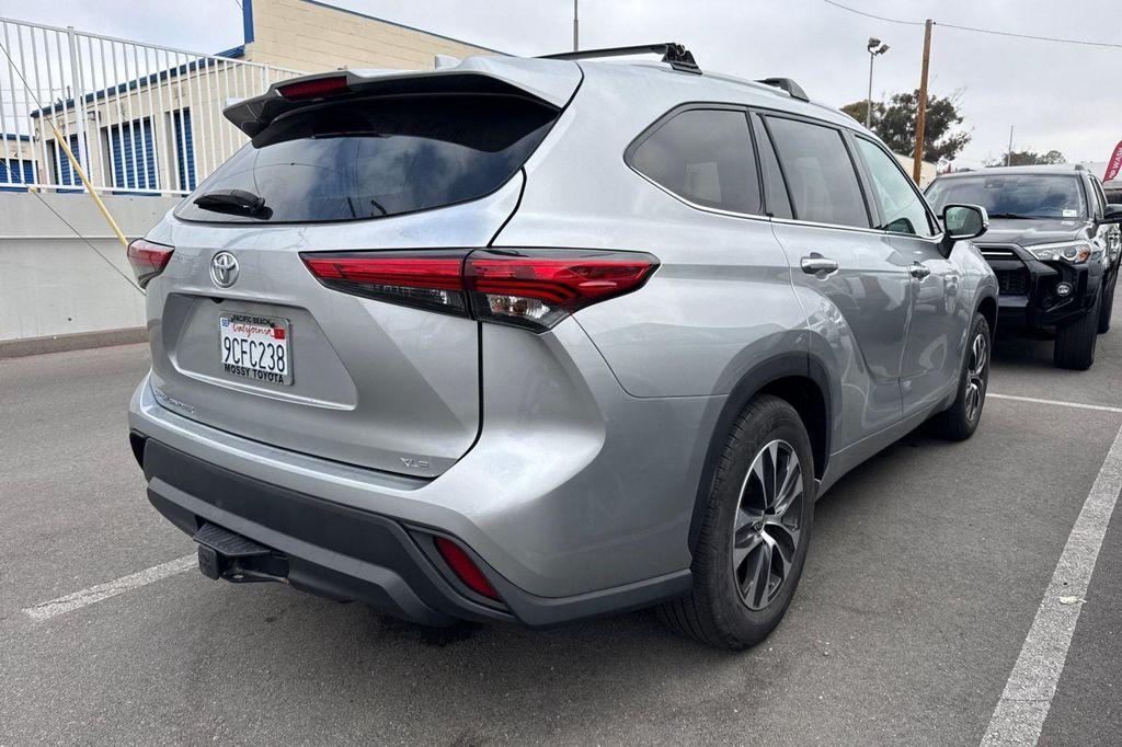 used 2022 Toyota Highlander car, priced at $34,988