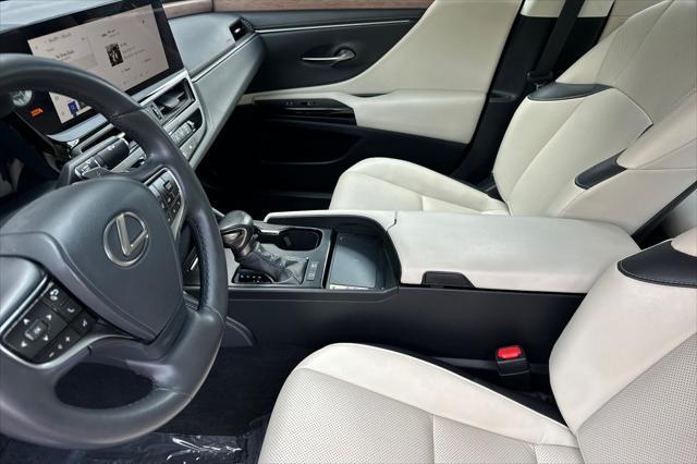used 2023 Lexus ES 300h car, priced at $38,563