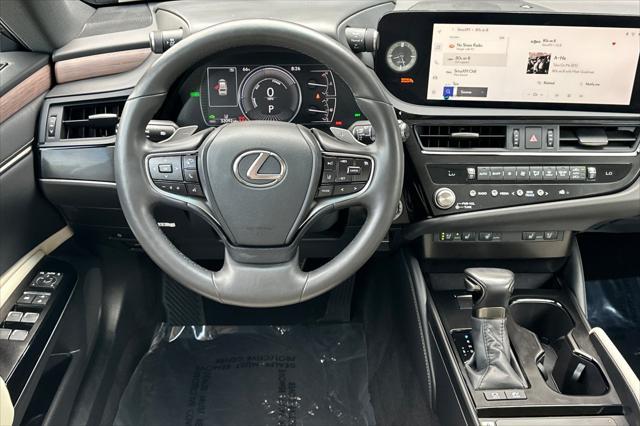 used 2023 Lexus ES 300h car, priced at $38,563