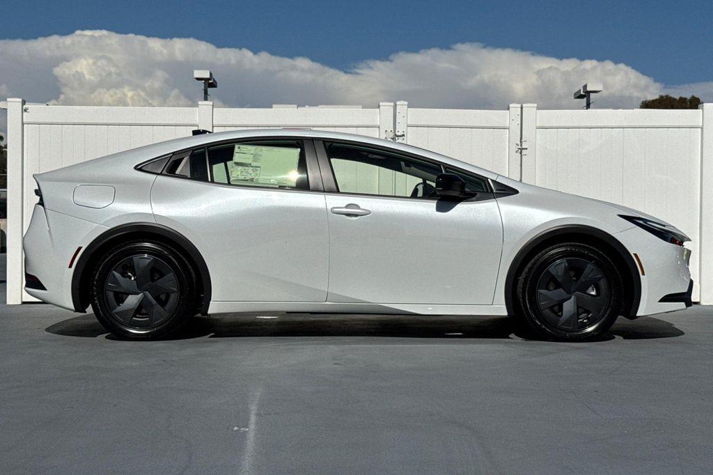 new 2026 Toyota Prius Plug-In Hybrid car, priced at $34,971