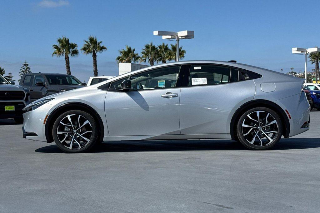 new 2026 Toyota Prius Plug-In Hybrid car, priced at $39,374