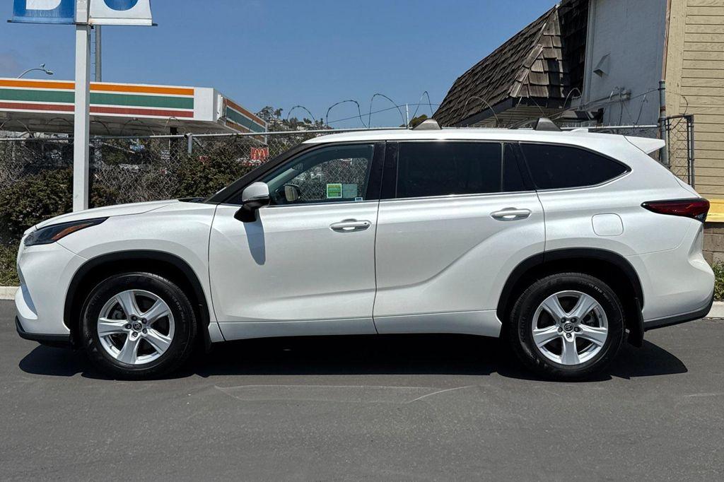 used 2021 Toyota Highlander car, priced at $28,988