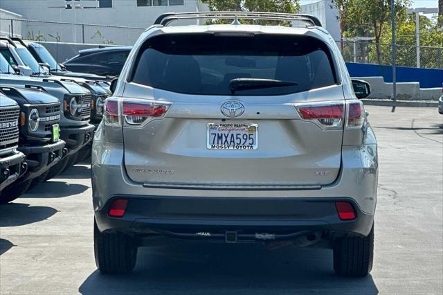 used 2015 Toyota Highlander car, priced at $17,795