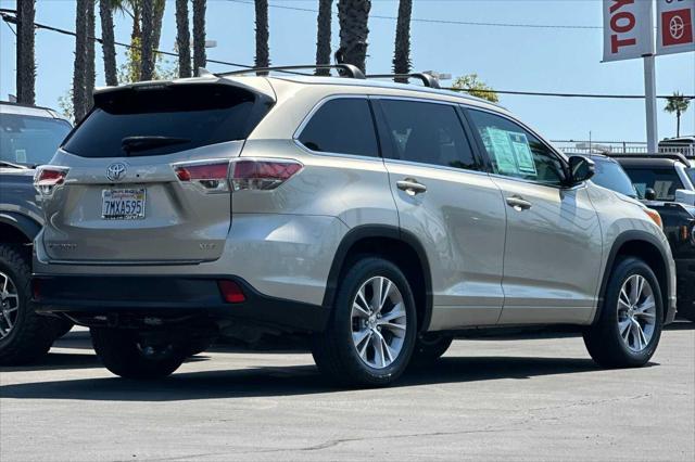 used 2015 Toyota Highlander car, priced at $17,795