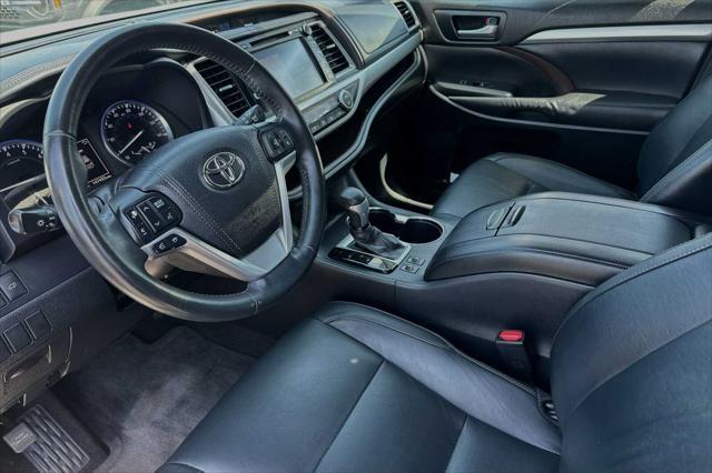 used 2015 Toyota Highlander car, priced at $17,795