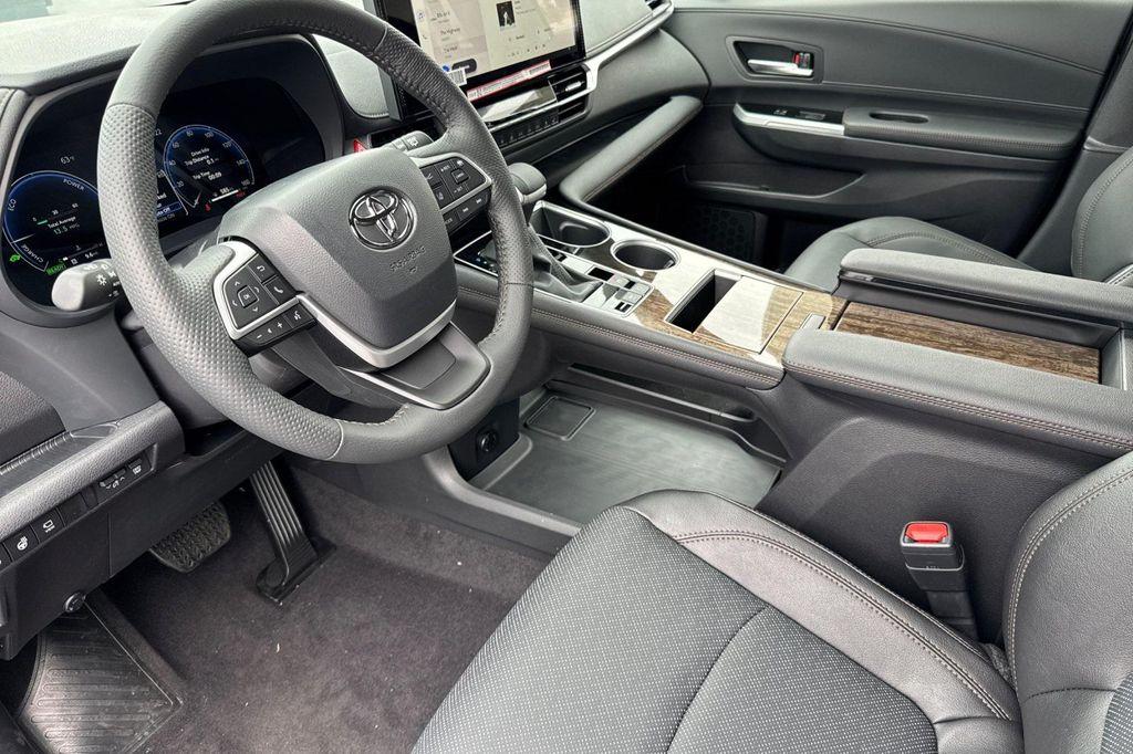 new 2025 Toyota Sienna car, priced at $63,610