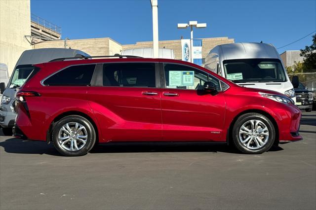 used 2021 Toyota Sienna car, priced at $43,600