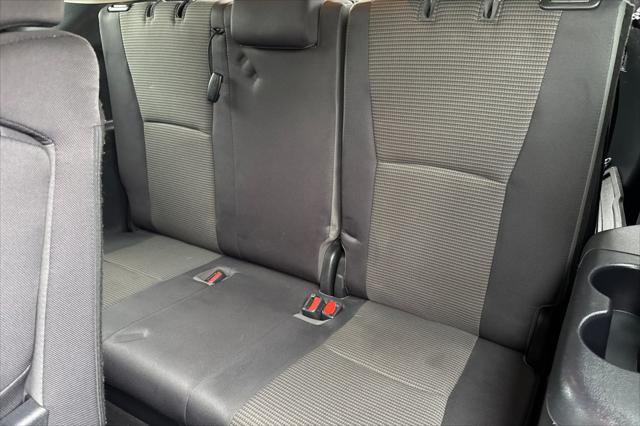 used 2021 Toyota Highlander car, priced at $28,988