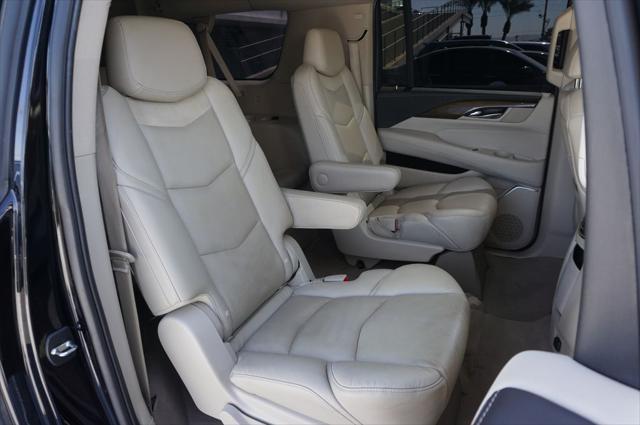 used 2019 Cadillac Escalade ESV car, priced at $38,642