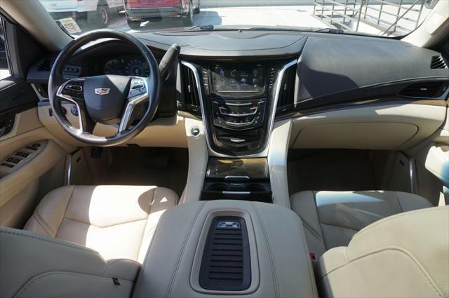 used 2019 Cadillac Escalade ESV car, priced at $38,642