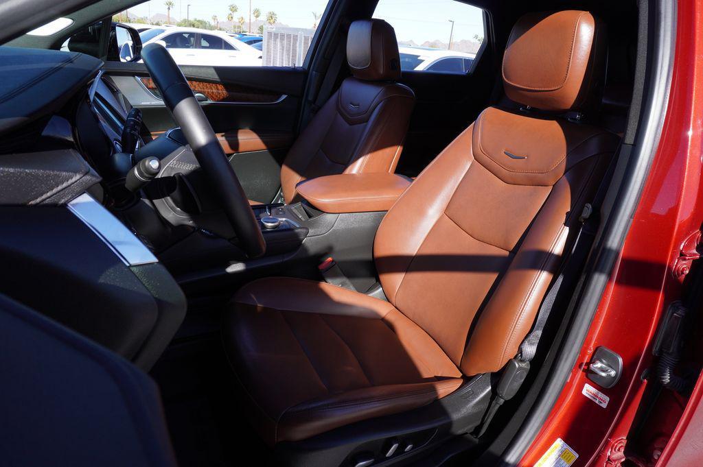 used 2021 Cadillac XT5 car, priced at $20,329