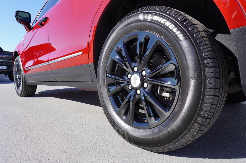 used 2021 Cadillac XT5 car, priced at $20,329