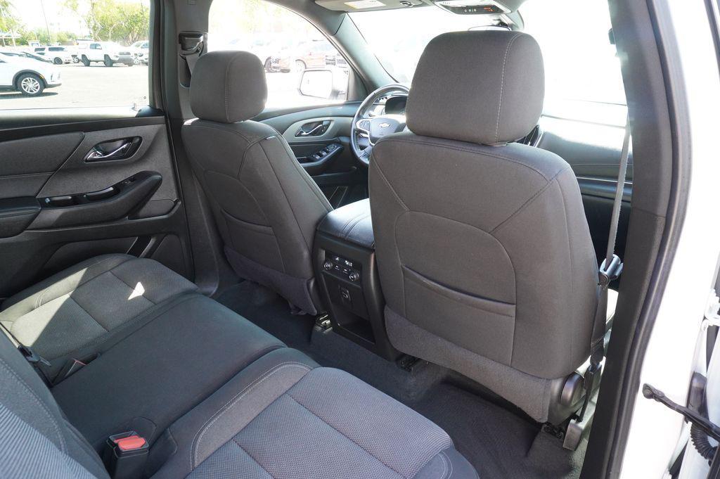 used 2023 Chevrolet Traverse car, priced at $25,955