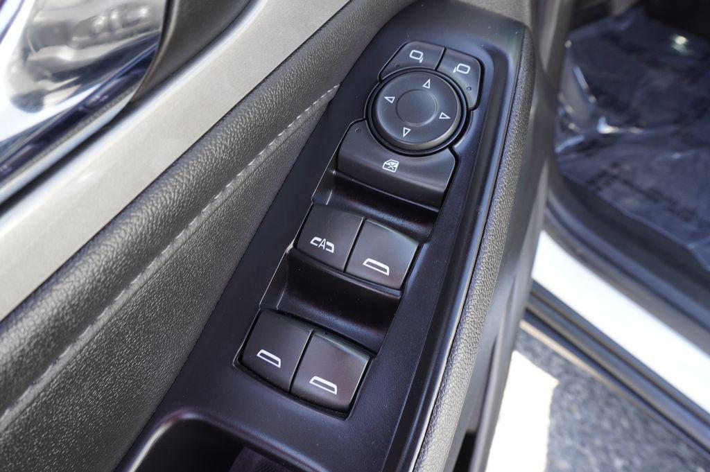 used 2023 Chevrolet Traverse car, priced at $25,955