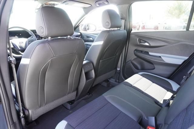 new 2025 Buick Envista car, priced at $25,584