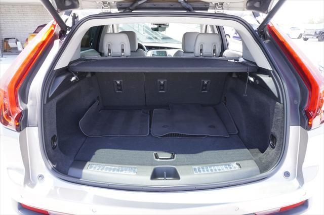 used 2022 Cadillac XT4 car, priced at $26,557