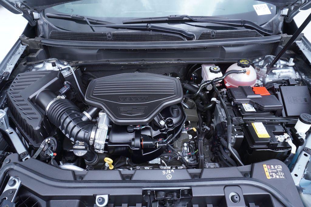 used 2025 Cadillac XT5 car, priced at $37,880