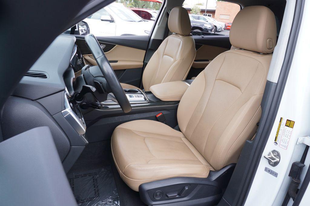 used 2021 Audi Q7 car, priced at $30,677