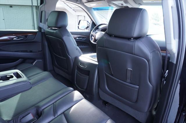 used 2016 Cadillac Escalade ESV car, priced at $20,721