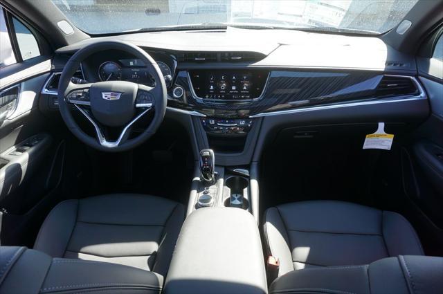 new 2025 Cadillac XT6 car, priced at $55,590