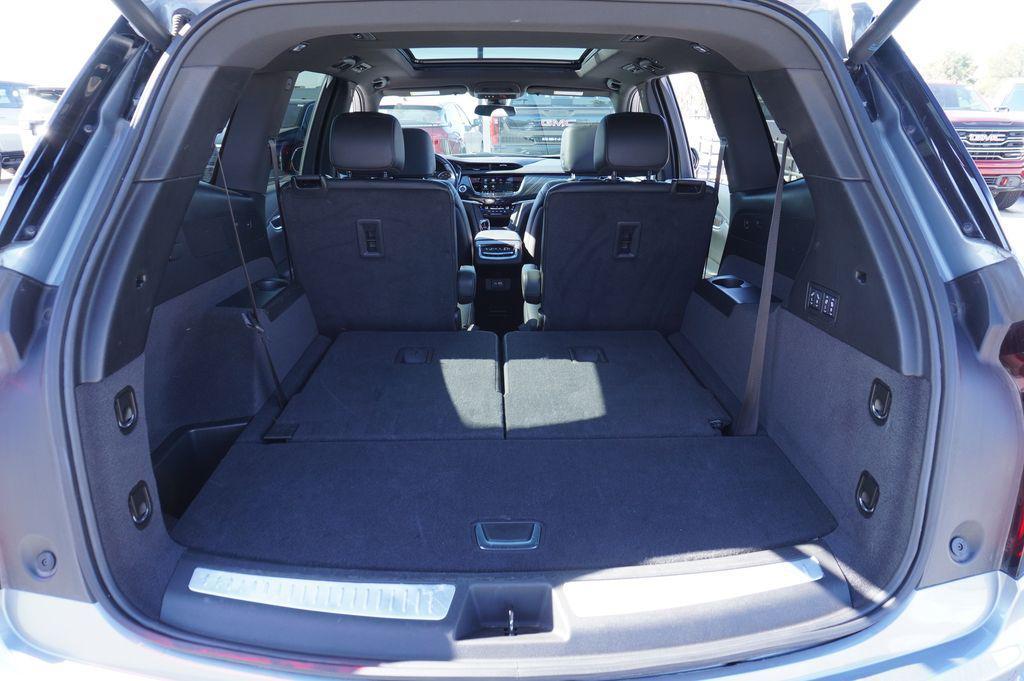 used 2025 Cadillac XT6 car, priced at $42,804