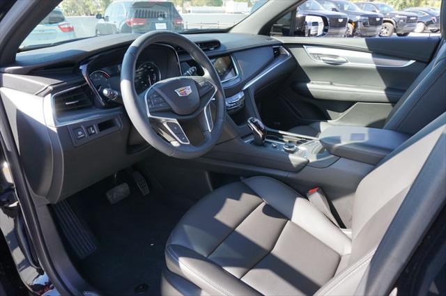 used 2024 Cadillac XT5 car, priced at $35,820