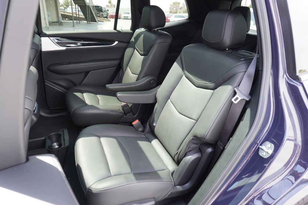 new 2025 Cadillac XT6 car, priced at $47,215