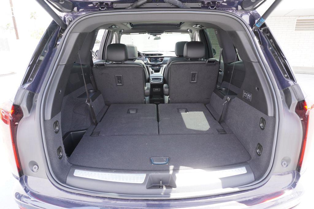 new 2025 Cadillac XT6 car, priced at $47,215