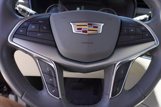 used 2021 Cadillac XT5 car, priced at $30,338
