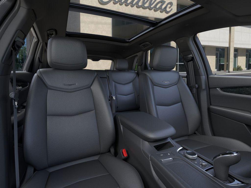 new 2025 Cadillac XT5 car, priced at $54,015