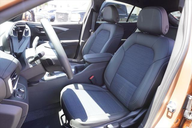 new 2025 Buick Envista car, priced at $20,481