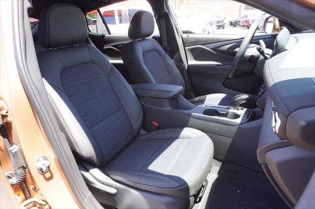 new 2025 Buick Envista car, priced at $20,481