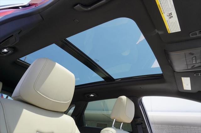 used 2018 Cadillac XT5 car, priced at $23,367