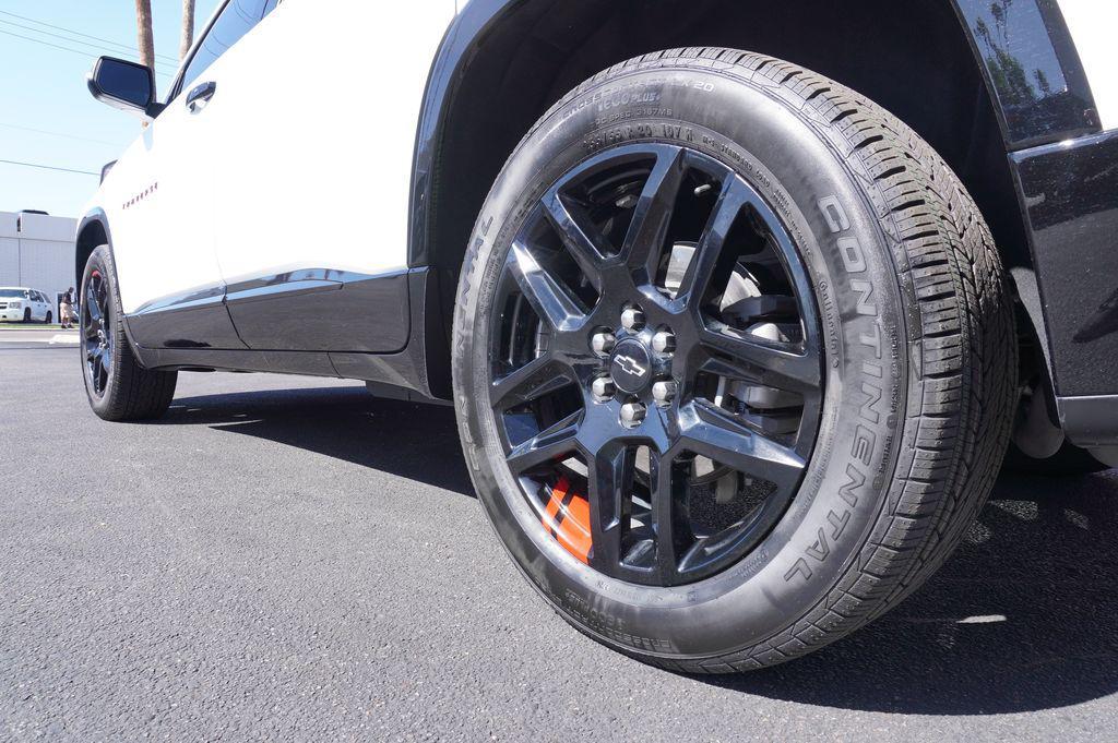 used 2023 Chevrolet Traverse car, priced at $32,829