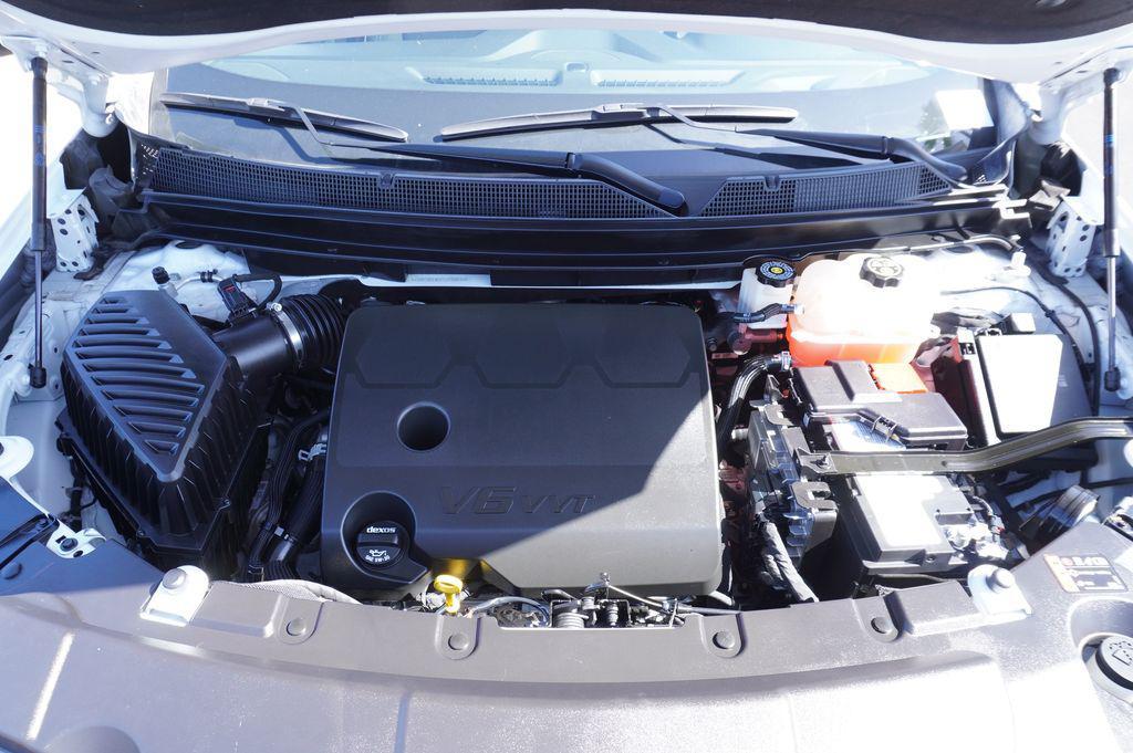 used 2023 Chevrolet Traverse car, priced at $32,829