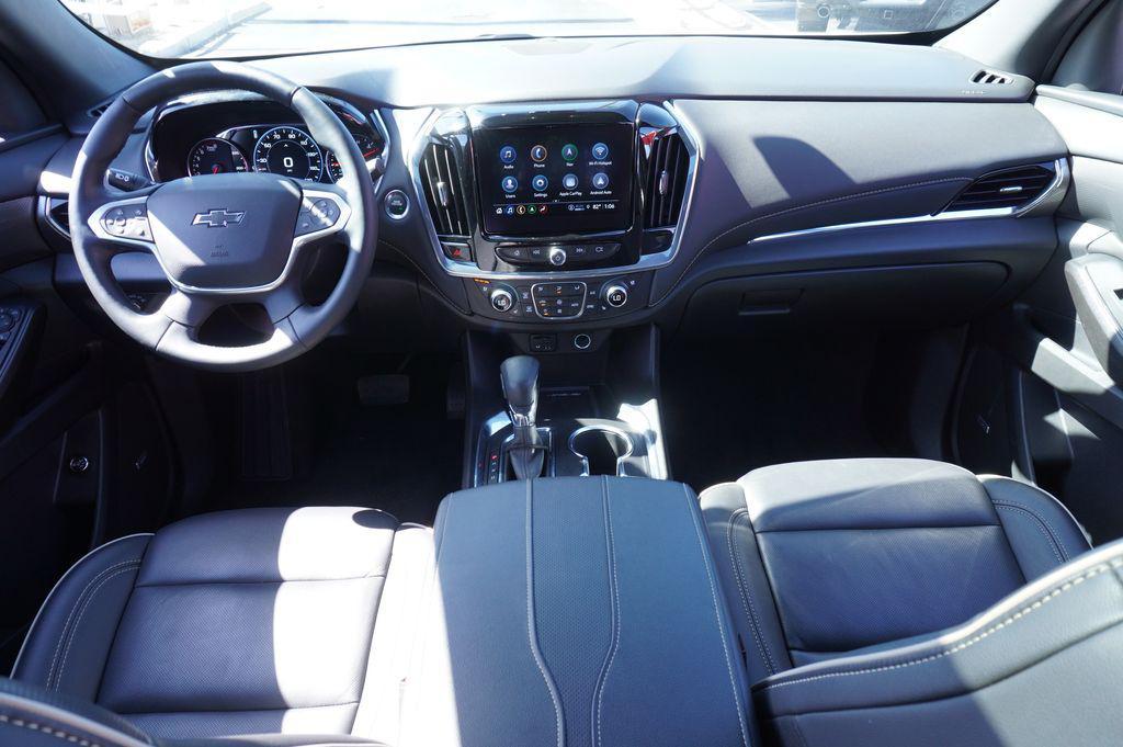 used 2023 Chevrolet Traverse car, priced at $32,829