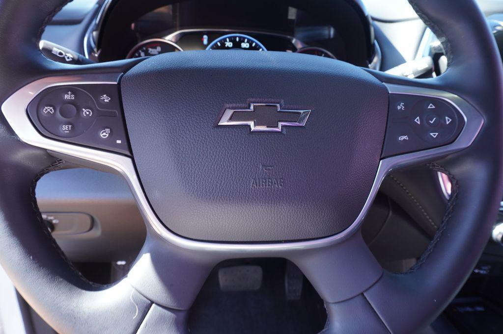 used 2023 Chevrolet Traverse car, priced at $32,829