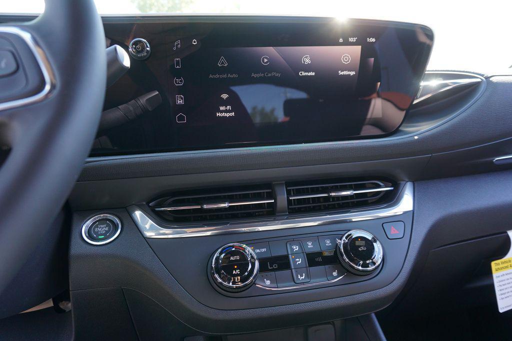 new 2025 Buick Envista car, priced at $21,566