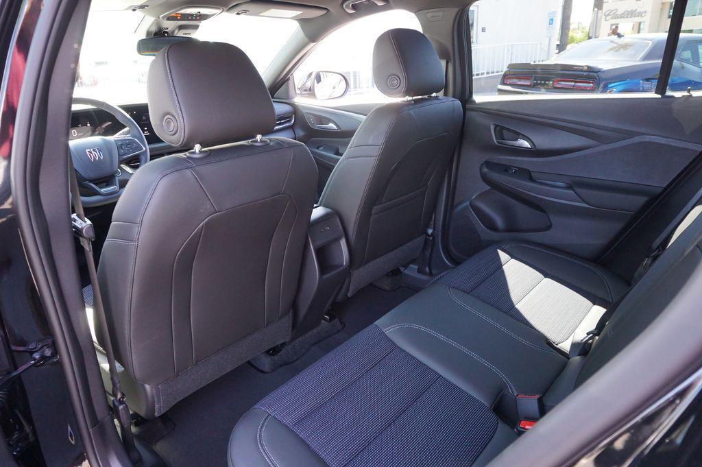 new 2025 Buick Envista car, priced at $21,566
