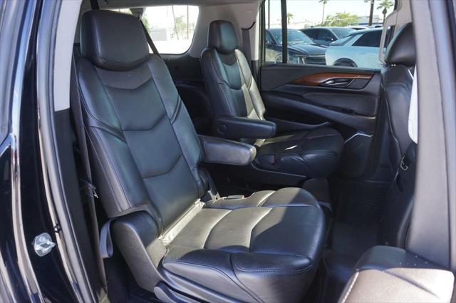 used 2020 Cadillac Escalade ESV car, priced at $35,842