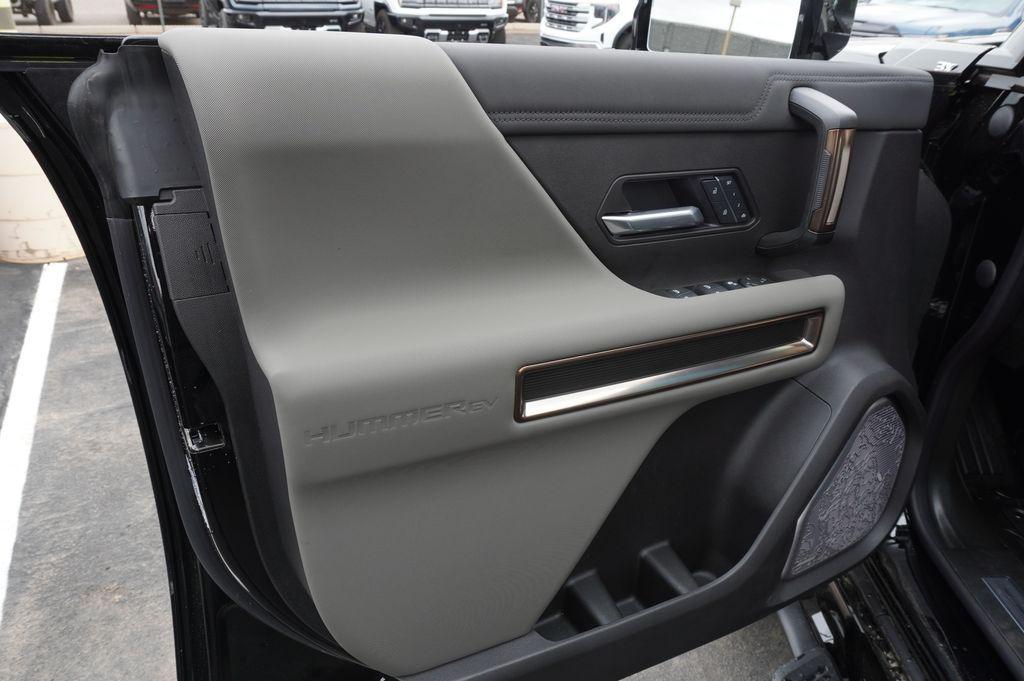 new 2025 GMC HUMMER EV Pickup car, priced at $112,896
