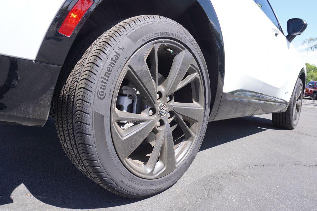 new 2025 Buick Envision car, priced at $34,645