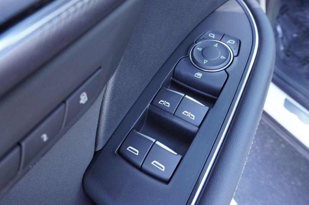 new 2025 Buick Envision car, priced at $34,645