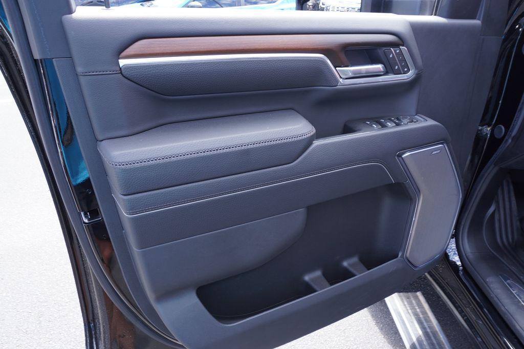 new 2025 GMC Sierra 3500 car, priced at $86,769