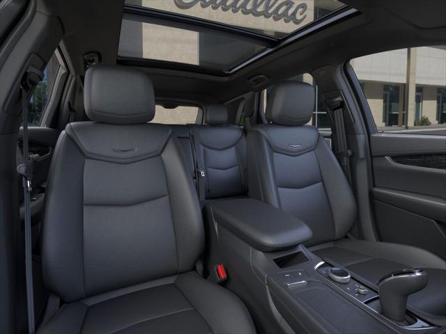 new 2025 Cadillac XT5 car, priced at $51,115