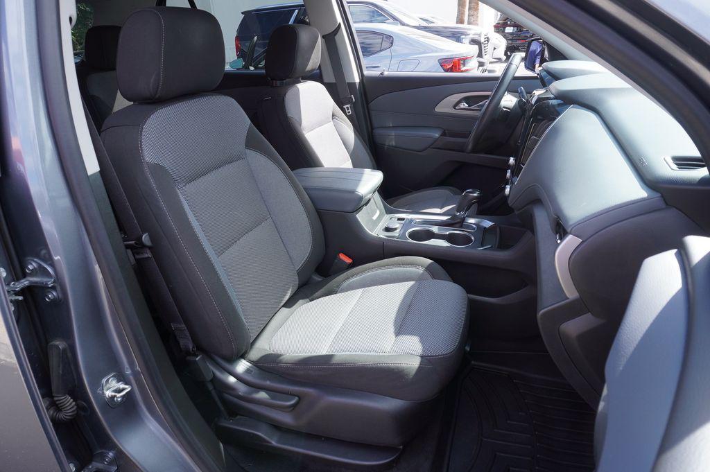 used 2019 Chevrolet Traverse car, priced at $19,330